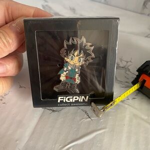 NIP, FiGPiN Izuku Midoriya Collectible Mini Pin My Hero Academia